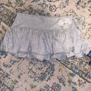 Abercrombie and Fitch super cute gray skirt.